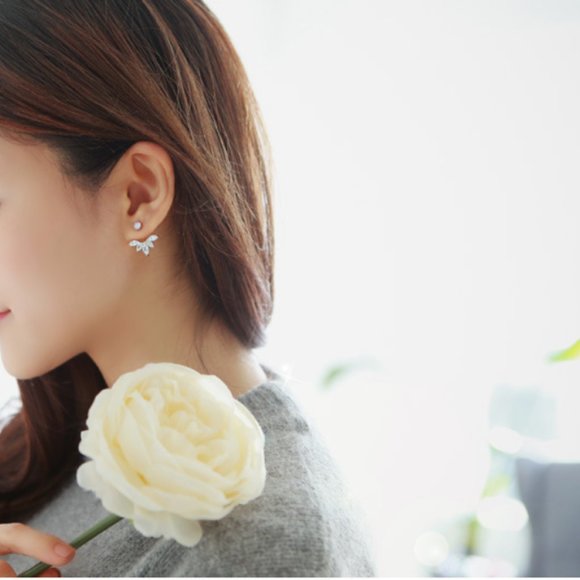 “Diamond Princess" Floral Unique Cute Stud Earring - Picture 4 of 14